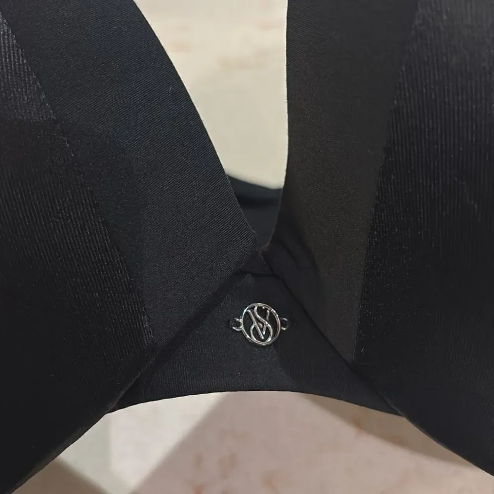 Victoria’s Secret push-up Black Women's Bra SZ 36DD